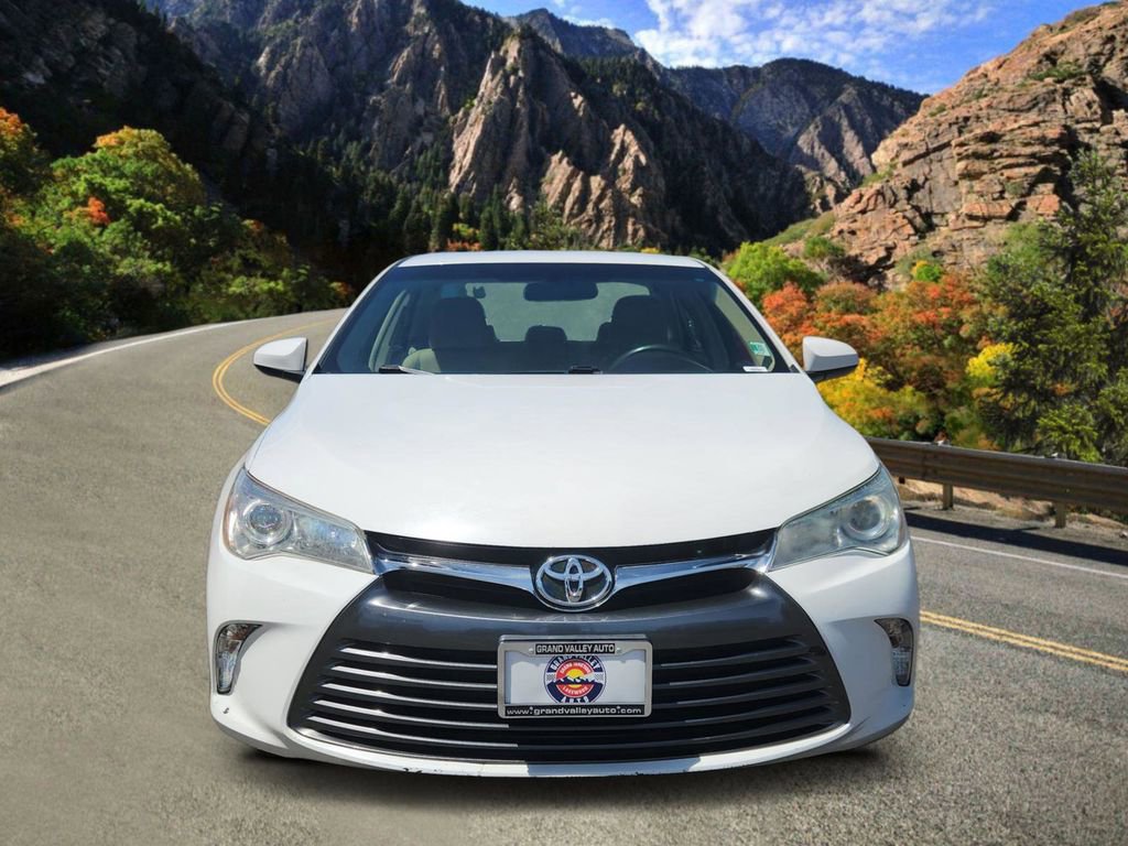 Used 2016 Toyota Camry LE FWD image 6