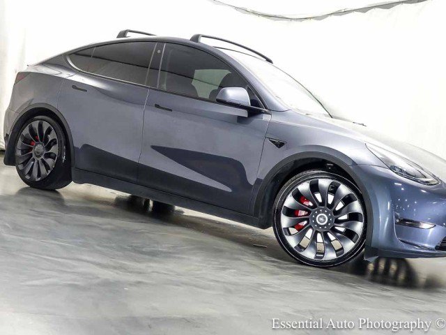 Used 2023 Tesla Model Y Performance AWD/4WD image 4