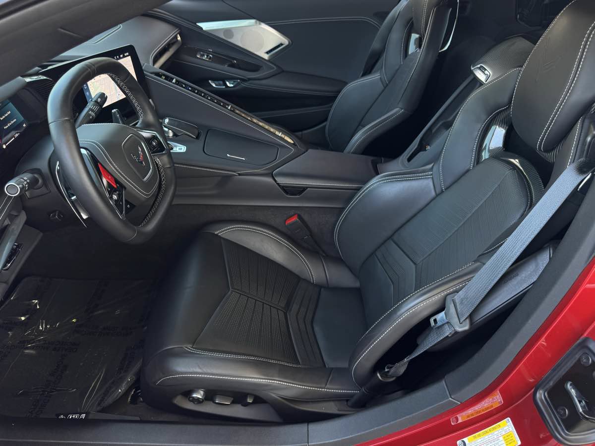 Used 2025 Chevrolet Corvette Stingray Preferred Cpe w/ Z51 Performance Package RWD image 15