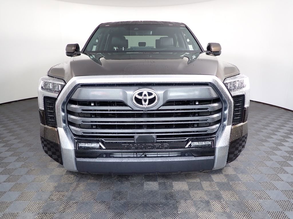Used 2025 Toyota Tundra Limited AWD/4WD image 9