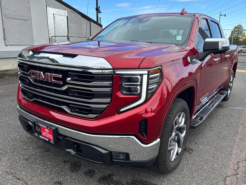 Used 2023 GMC Sierra 1500 SLT w/ SLT Premium Package AWD/4WD image 1