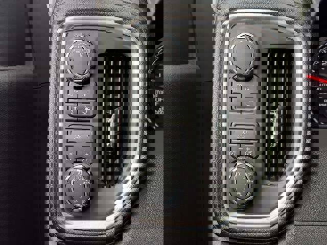 Used 2020 Chevrolet Silverado 1500 LT w/ LT Value Package image 17