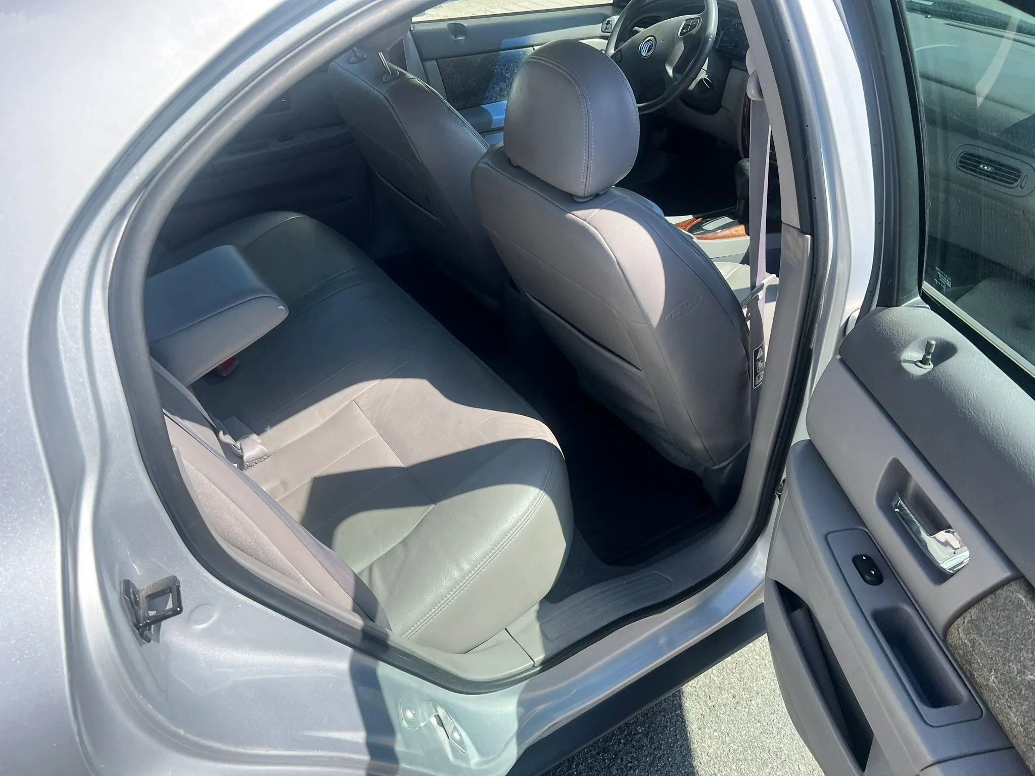 Used 2003 Mercury Sable LS Premium image 8