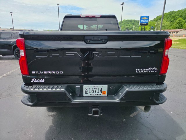 Used 2020 Chevrolet Silverado 2500 High Country AWD/4WD image 4