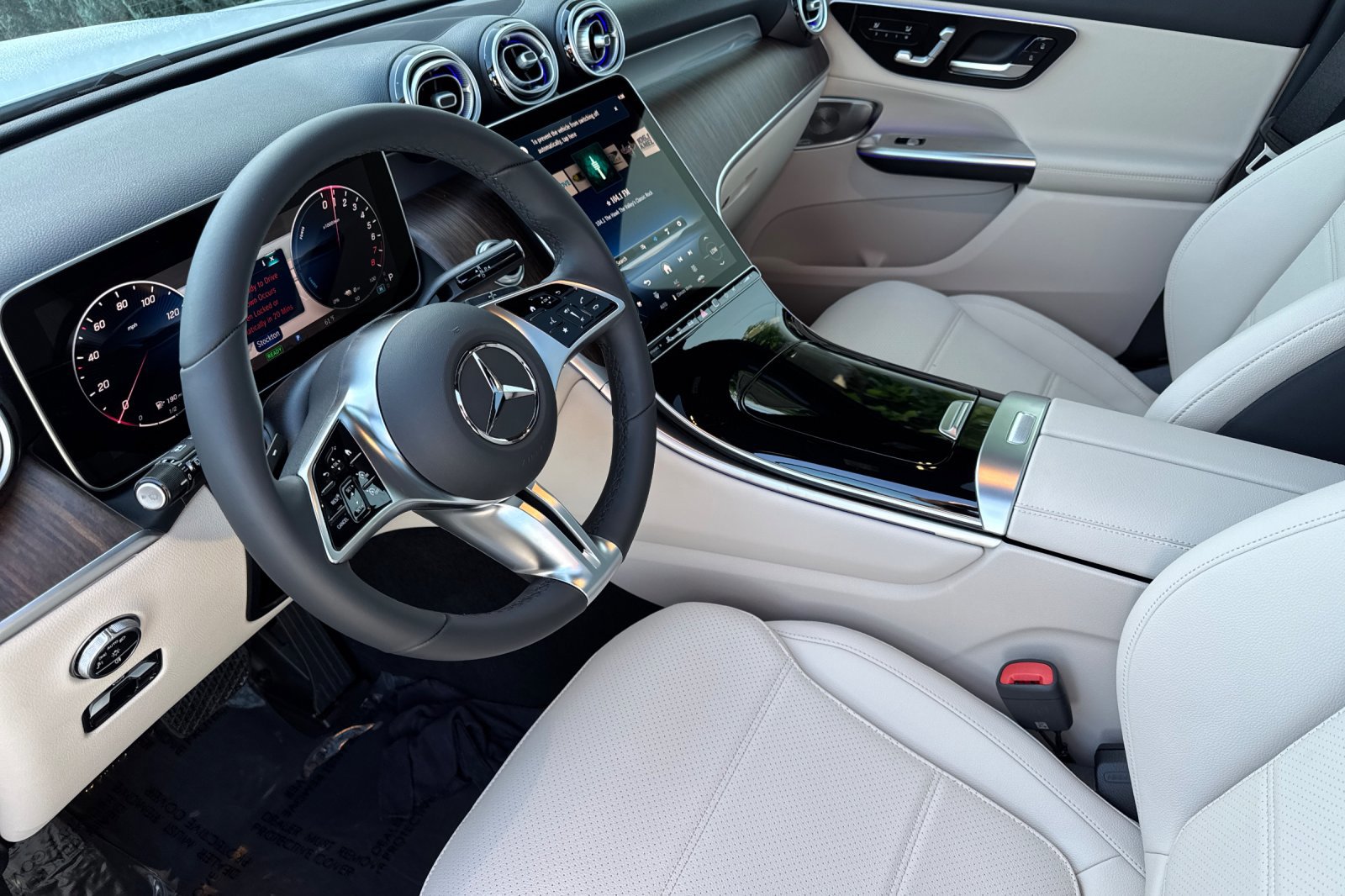 New 2026 Mercedes-Benz GLC 350e 4MATIC image 10