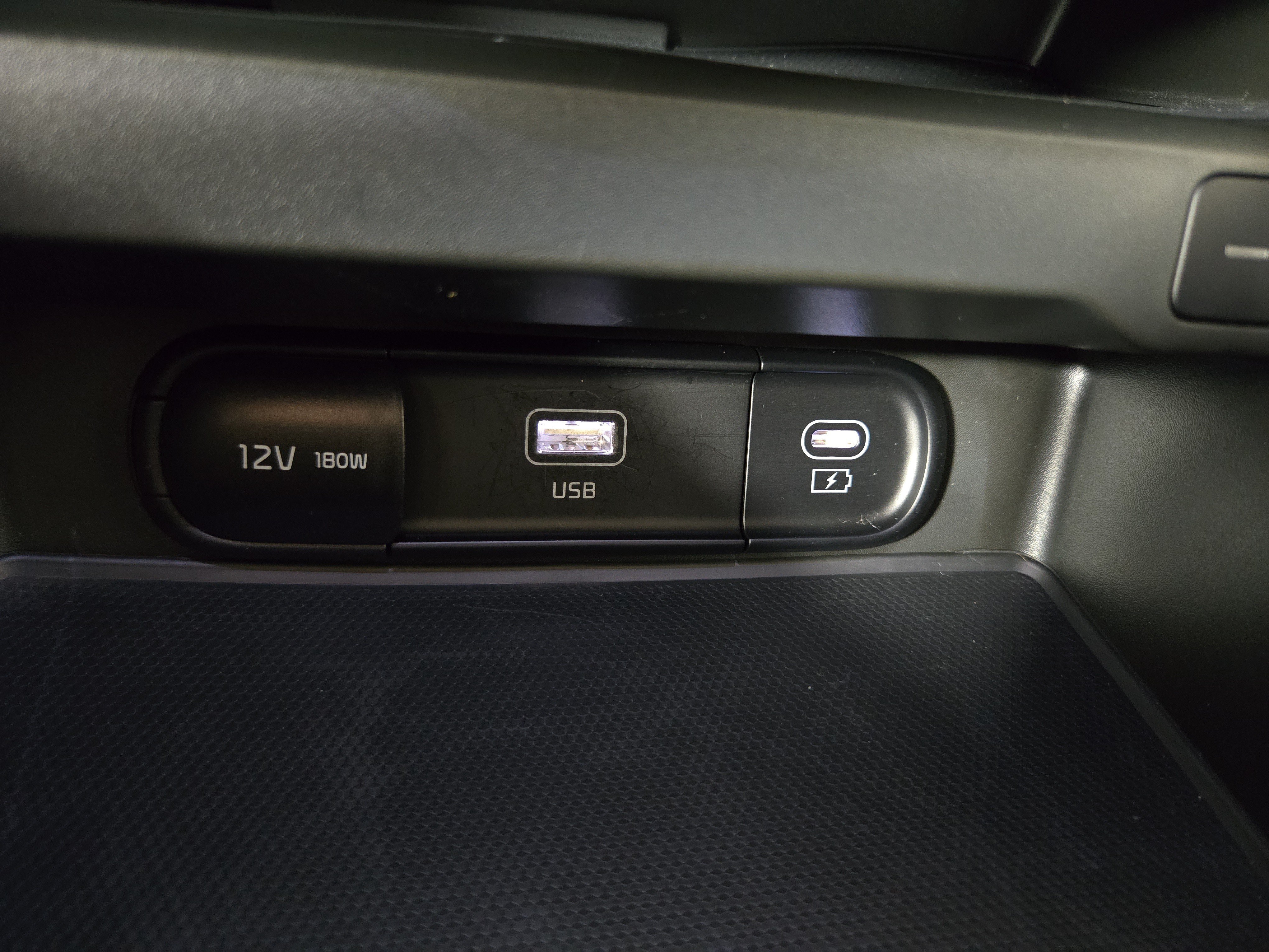 Used 2025 Kia Soul GT-Line w/ GT-Line Technology Package FWD image 28