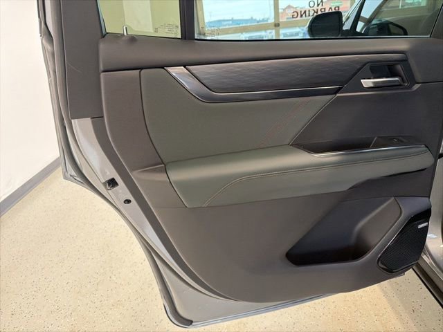 New 2026 GMC Acadia AT4 w/ Luxury Package image 20