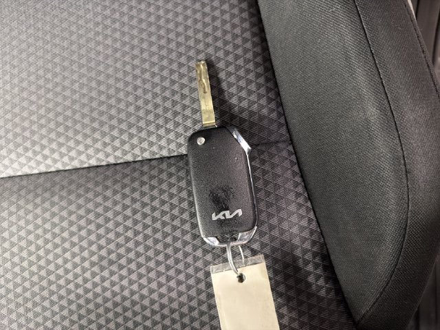 Certified 2023 Kia Soul LX FWD image 31