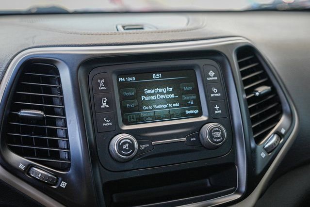 Used 2018 Jeep Cherokee Sport FWD image 20