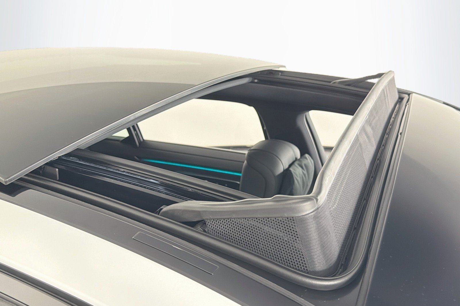 New 2026 Mercedes-Benz S 500 4MATIC image 21