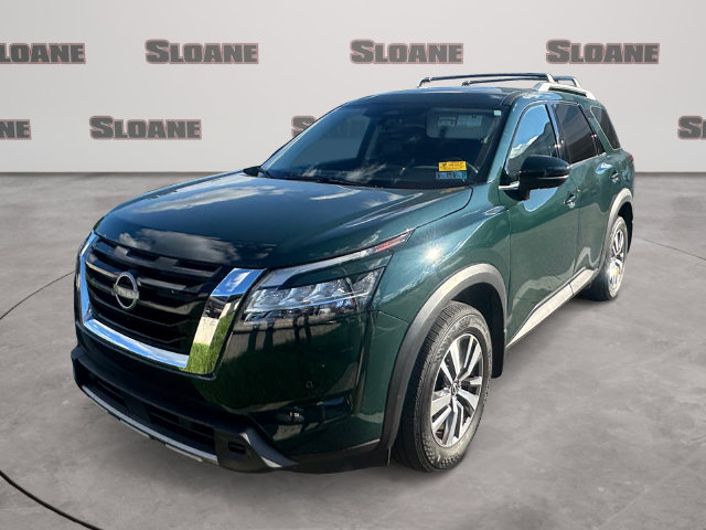 Used 2024 Nissan Pathfinder SL AWD/4WD image 1