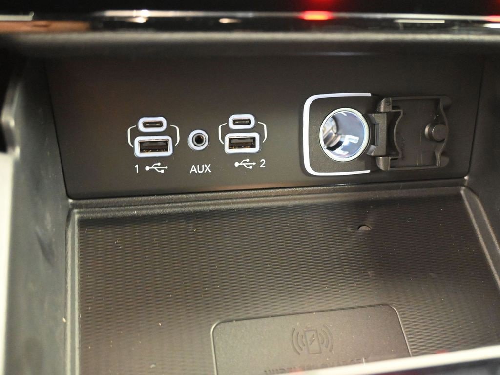 New 2025 Jeep Grand Cherokee Laredo w/ Luxury Tech Group I image 4