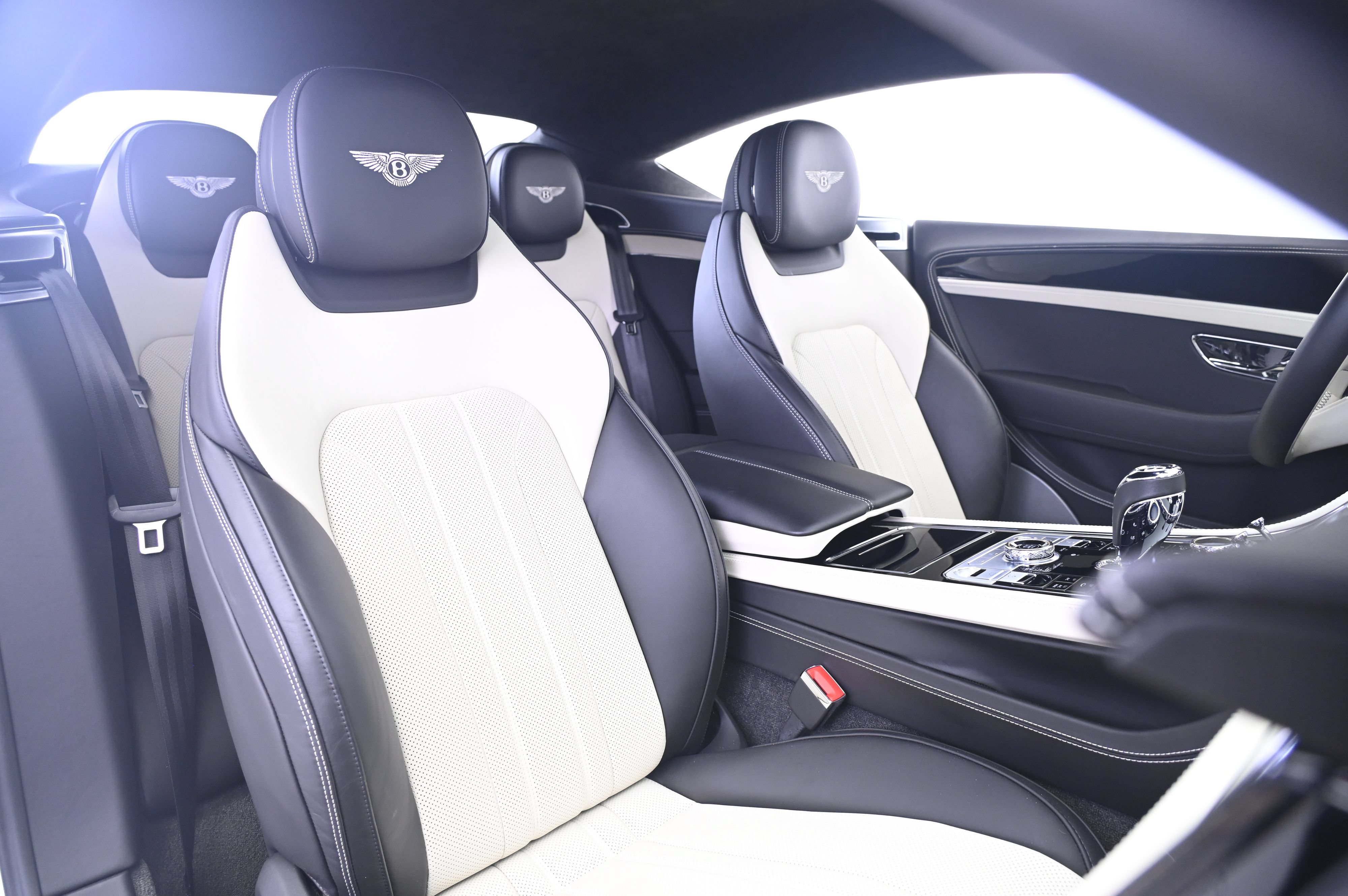 Used 2021 Bentley Continental GT AWD/4WD image 20