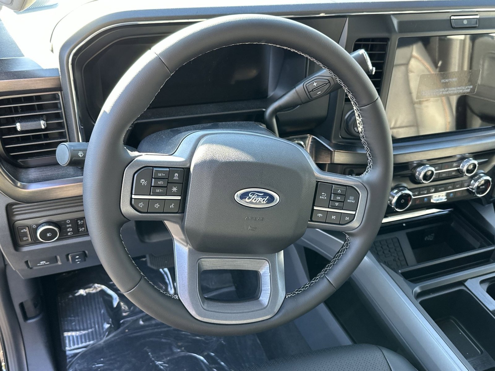 New 2026 Ford F250 Lariat w/ Black Appearance Package image 18