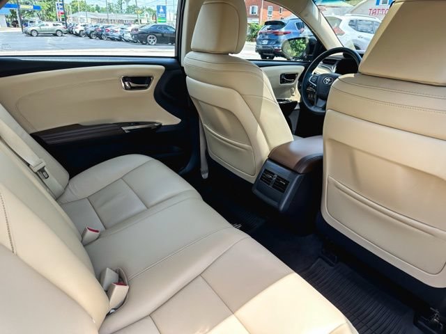 Used 2017 Toyota Avalon XLE Premium w/ All Weather Liner Package FWD image 23