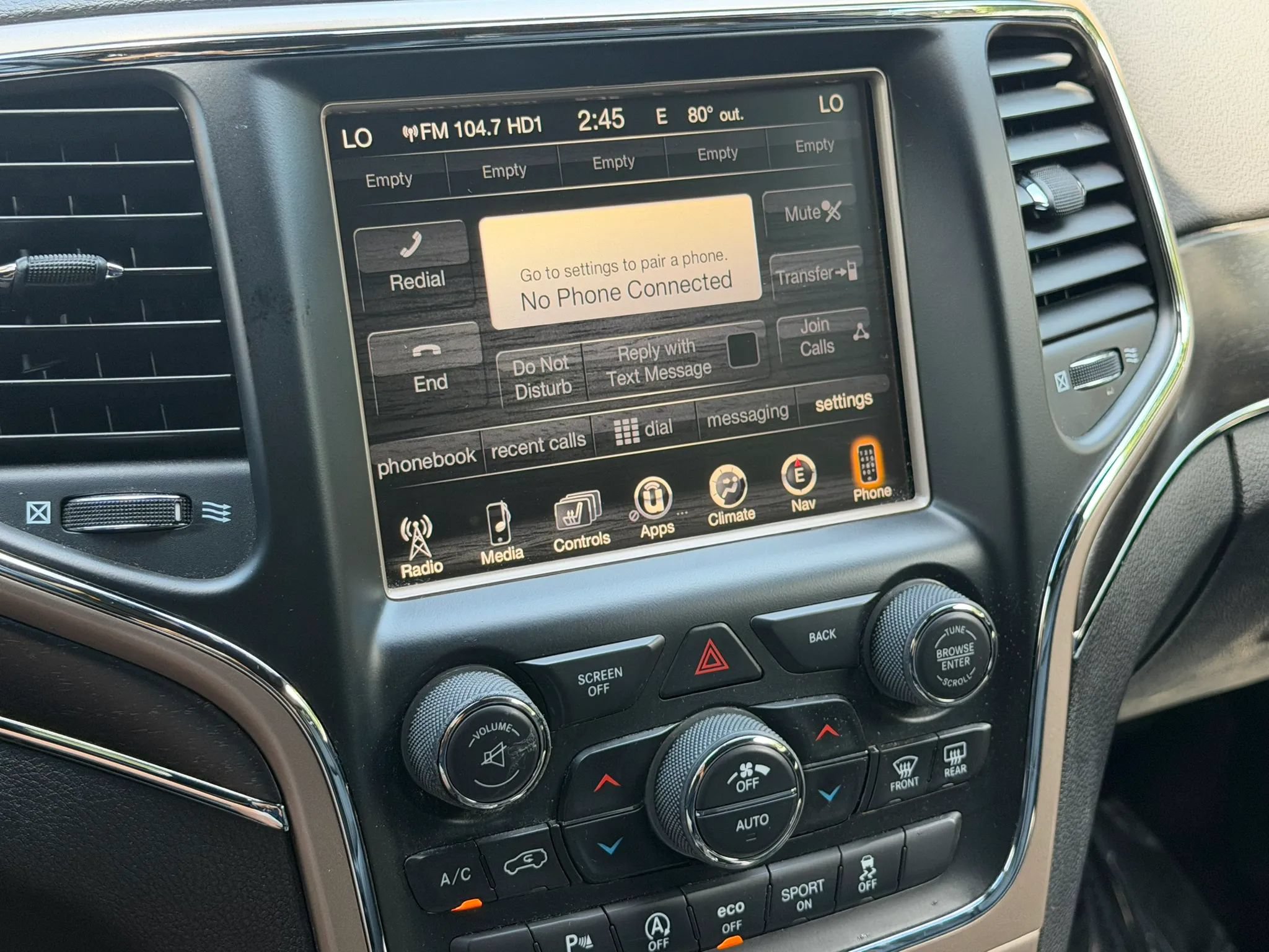 Used 2017 Jeep Grand Cherokee Limited w/ Luxury Group II AWD/4WD image 35