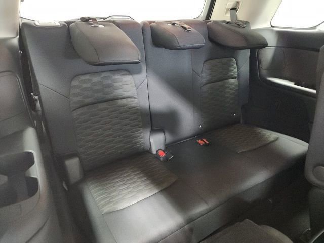 Used 2023 Nissan Pathfinder SV w/ SV Premium Package image 19