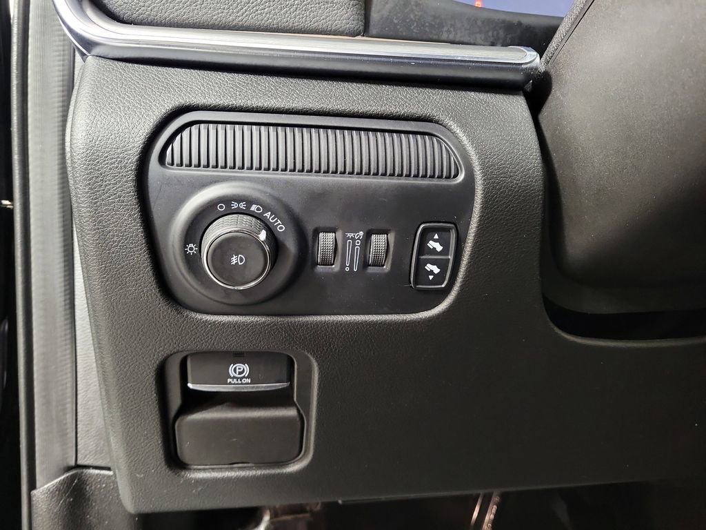 Used 2024 Jeep Wagoneer Series II AWD/4WD image 13