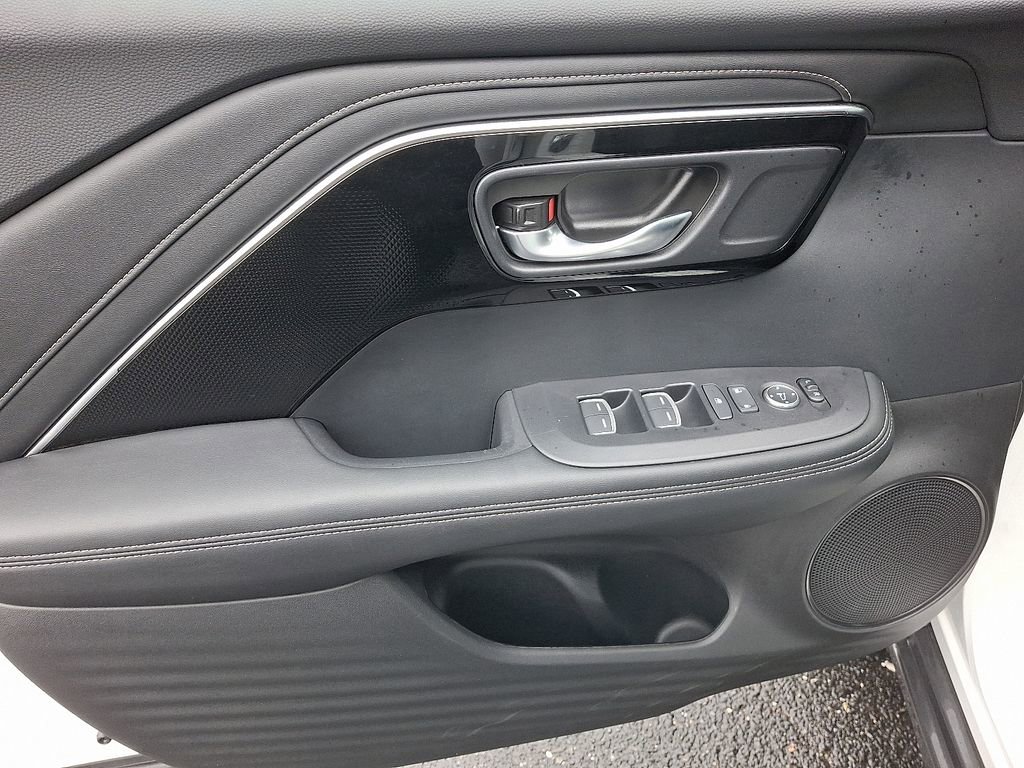 Certified 2025 Acura ADX AWD image 13