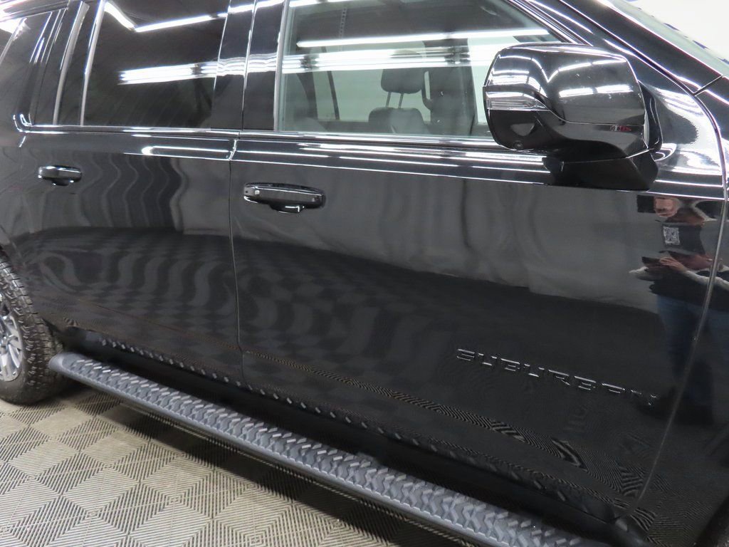 Used 2025 Chevrolet Suburban Z71 w/ Z71 Off-Road Package AWD/4WD image 37