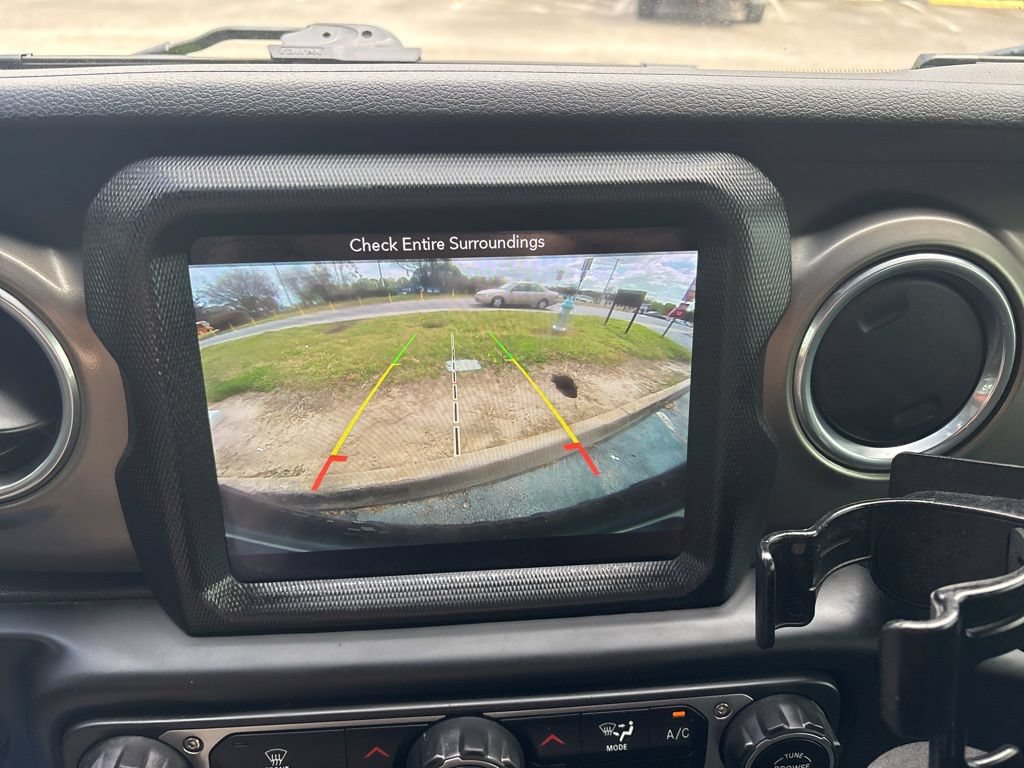 Used 2018 Jeep Wrangler Unlimited Rubicon AWD/4WD image 25