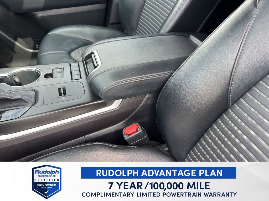 Used 2021 Toyota Highlander XSE FWD image 28