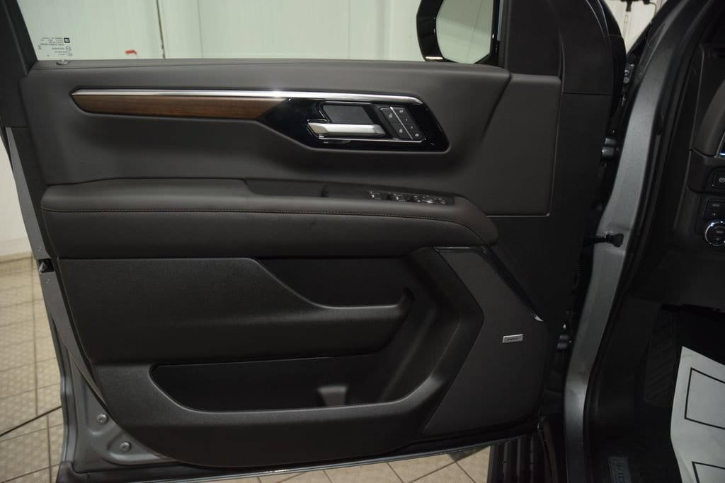 New 2026 Chevrolet Suburban High Country AWD/4WD image 49