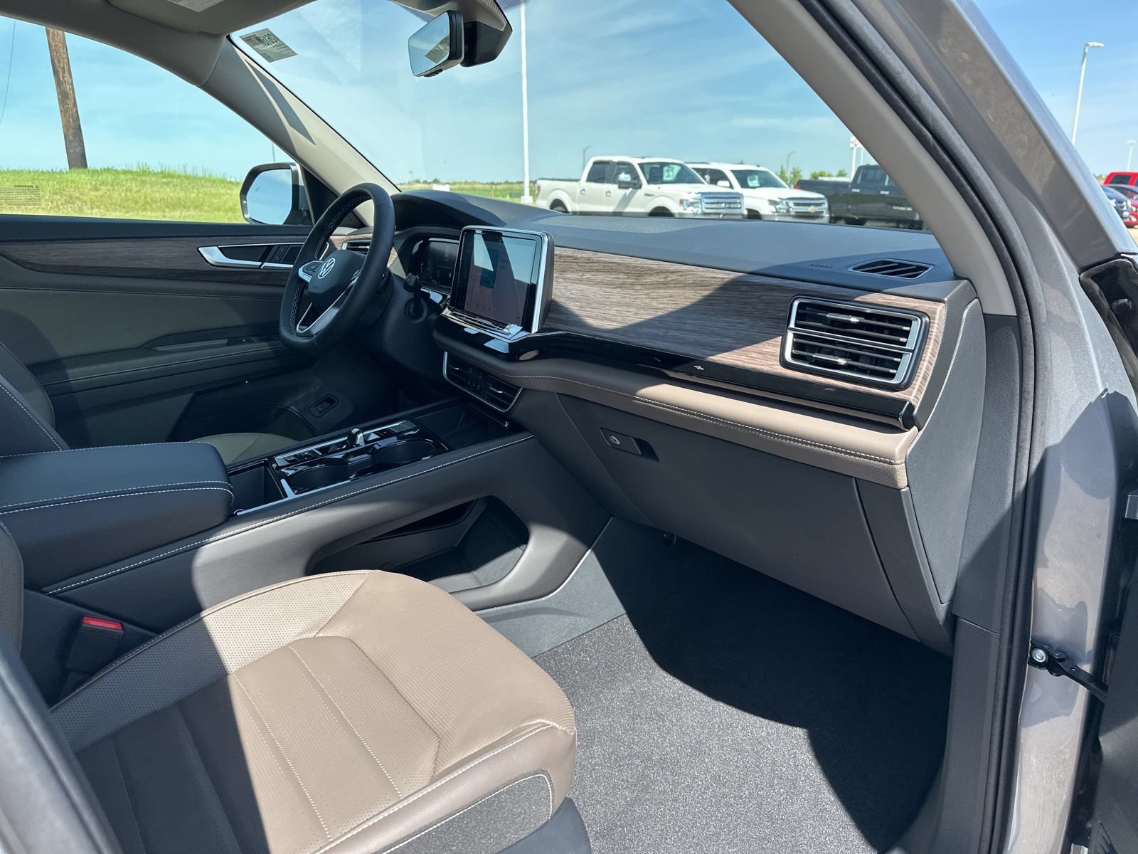 New 2026 Volkswagen Atlas SEL AWD/4WD image 38
