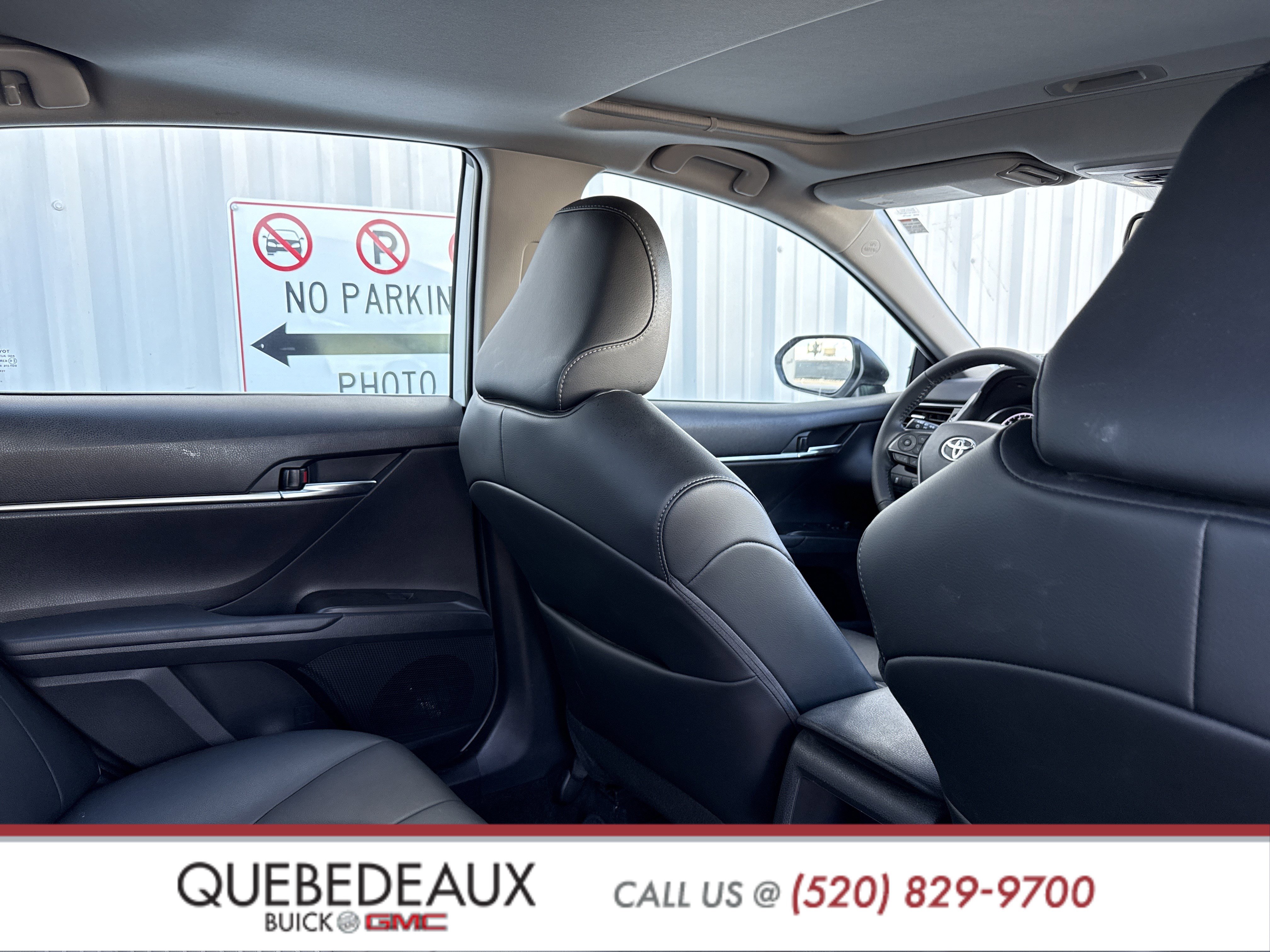 Used 2023 Toyota Camry SE image 39