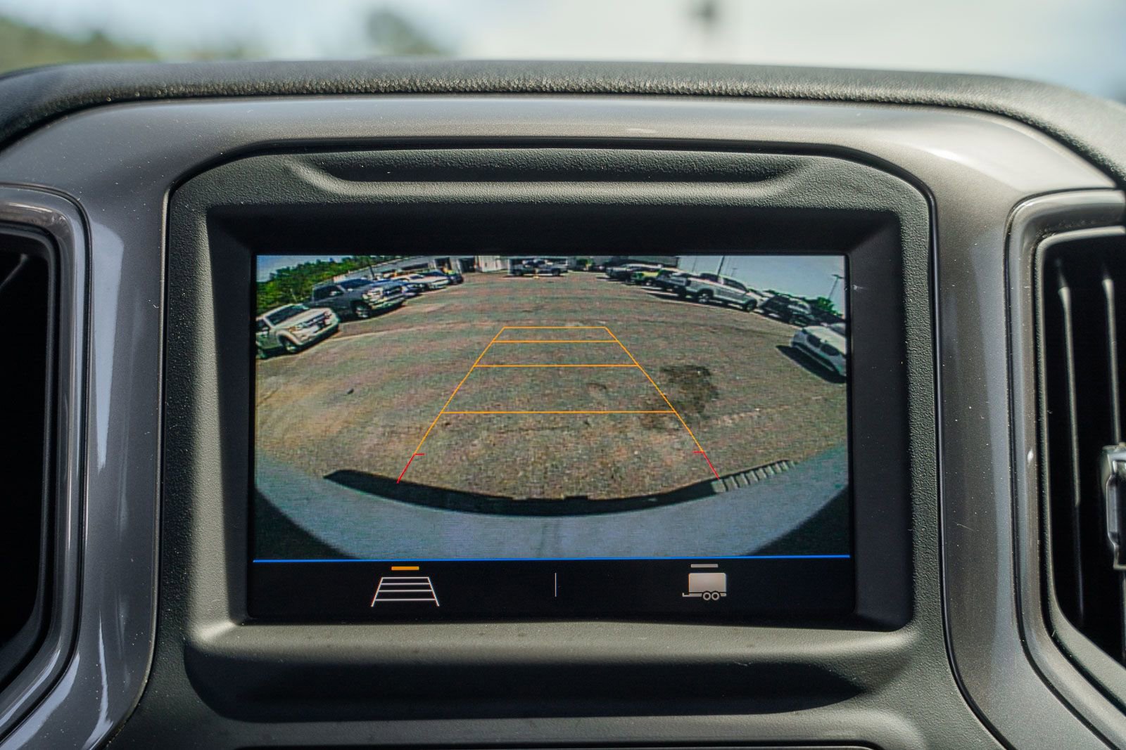 Used 2022 Chevrolet Silverado 2500 Custom w/ Custom Value Package image 32