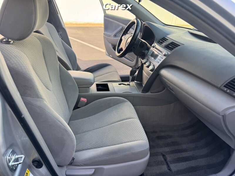 Used 2009 Toyota Camry LE FWD image 14