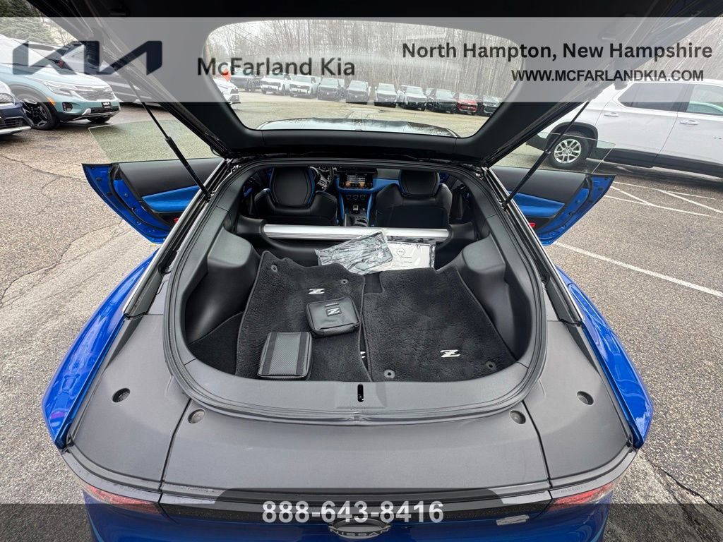 Used 2024 Nissan Z Performance w/ Floor Mat Package image 24