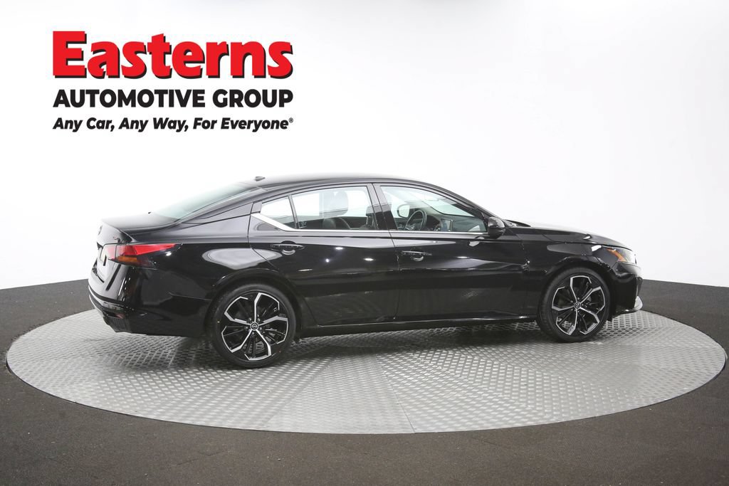 Used 2024 Nissan Altima 2.5 SR FWD image 43