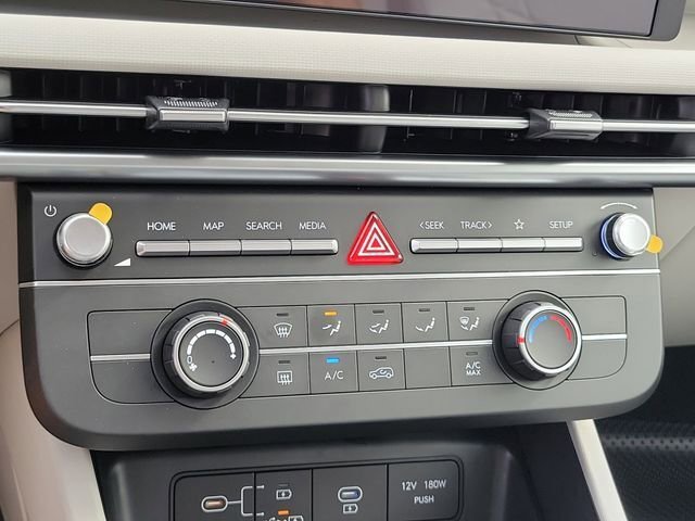 New 2026 Hyundai Tucson SE image 13