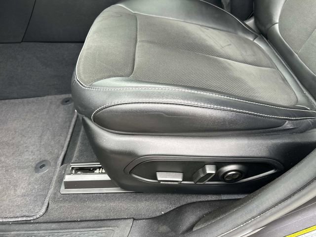 Used 2023 Jeep Grand Cherokee L Laredo AWD/4WD image 27