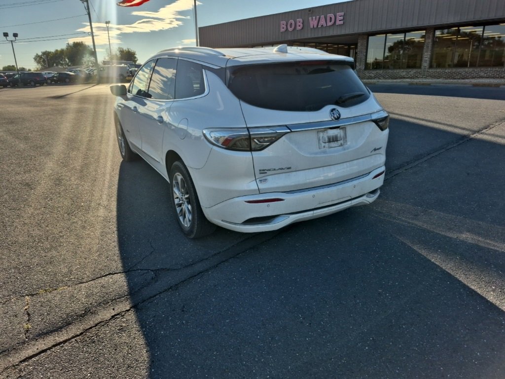 Used 2024 Buick Enclave Avenir image 3