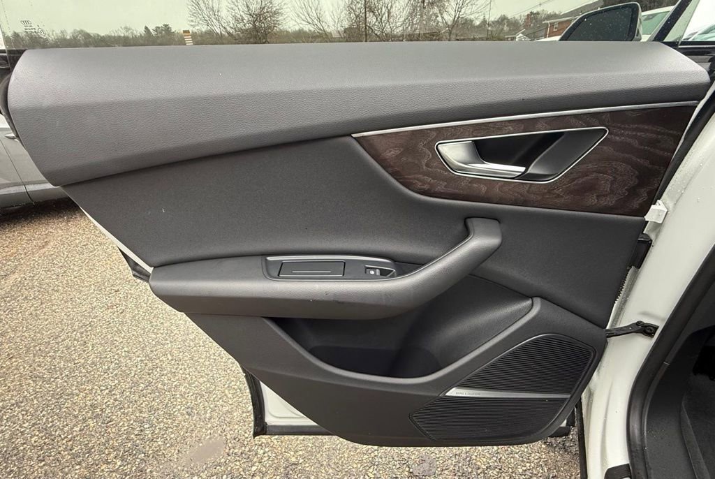 Used 2022 Audi Q8 Premium Plus w/ Premium Plus Package image 15