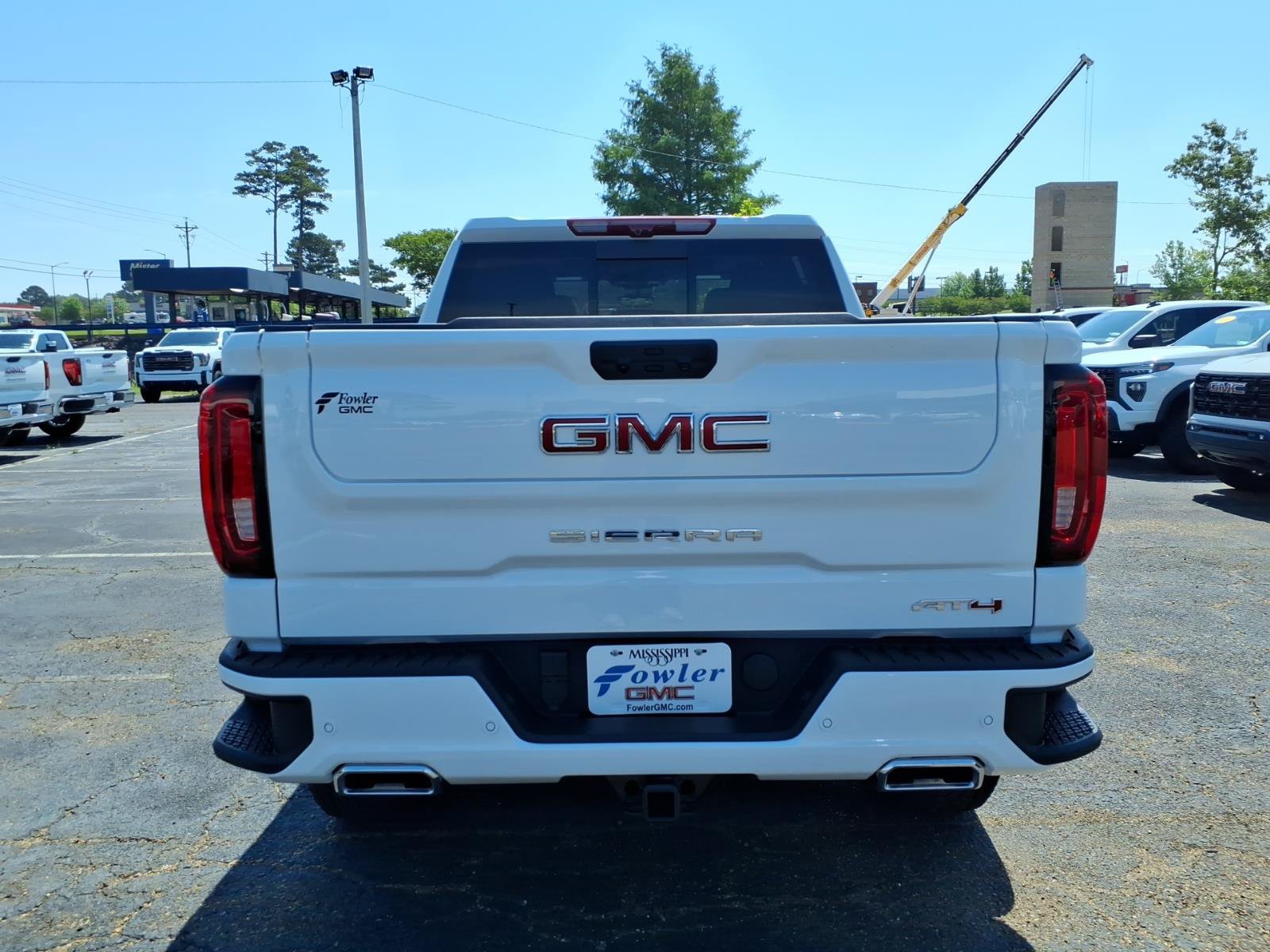 New 2026 GMC Sierra 1500 AT4 w/ AT4 Premium Package AWD/4WD image 4