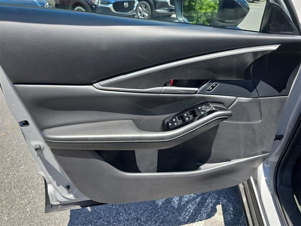 Certified 2025 MAZDA CX-30 AWD 2.5 S w/ Select Sport Pkg image 10