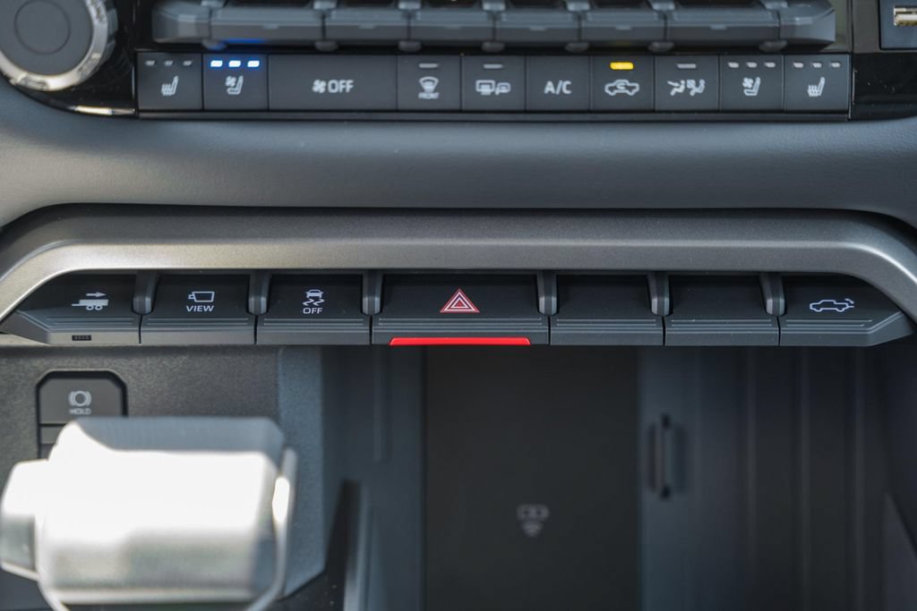 New 2026 Toyota Tundra Platinum AWD/4WD image 25