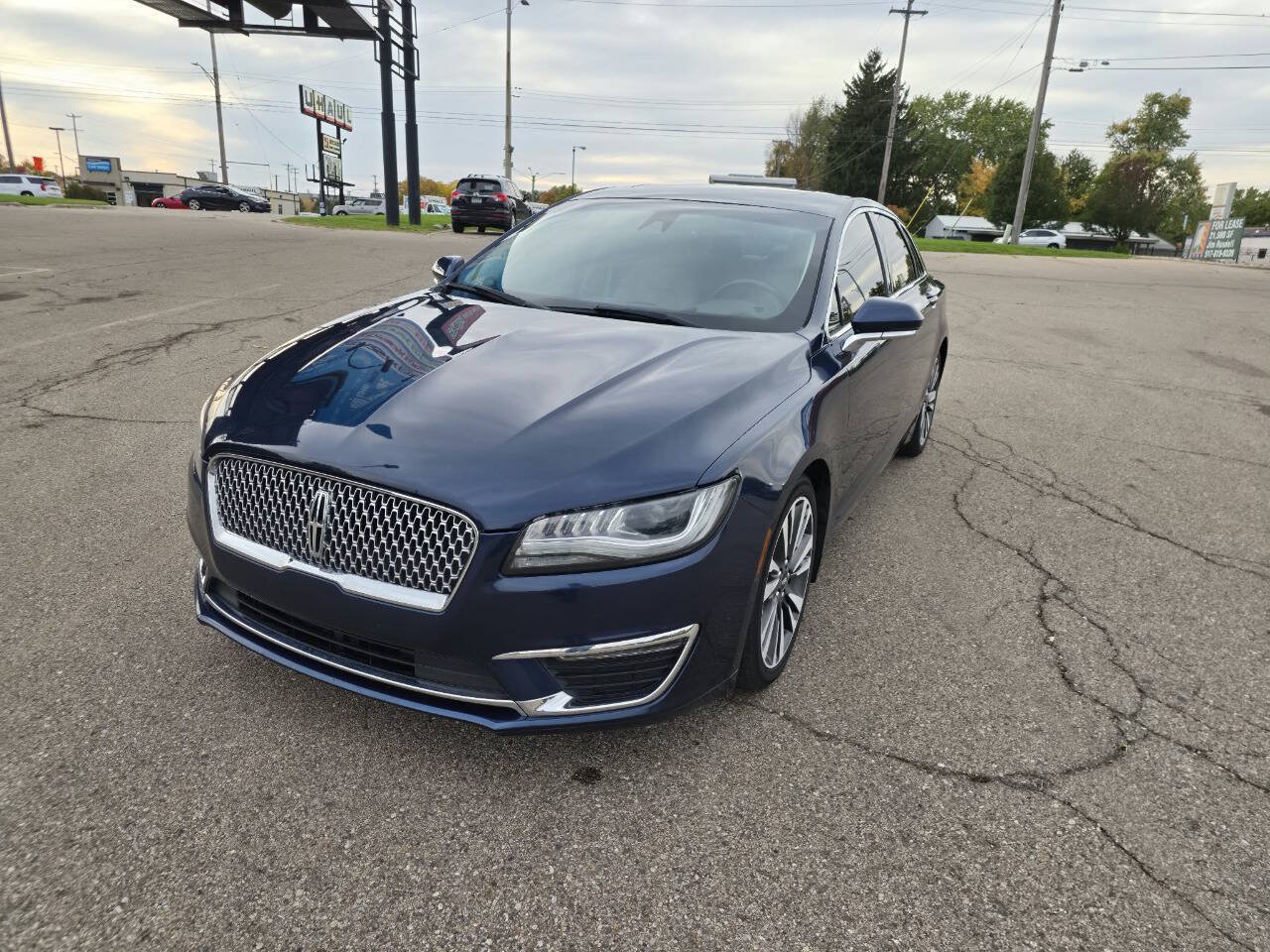 Used 2017 Lincoln MKZ Select w/ Climate Package FWD image 8