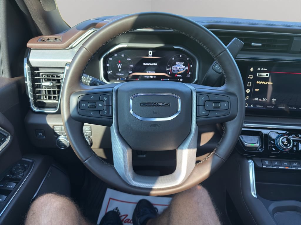 Used 2026 GMC Sierra 3500 Denali w/ Denali Reserve Package AWD/4WD image 25