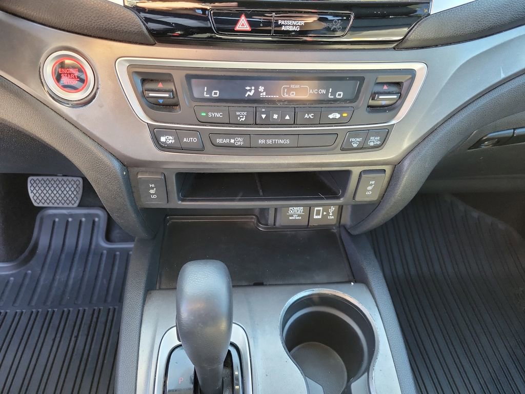 Used 2017 Honda Ridgeline RTL-T image 32