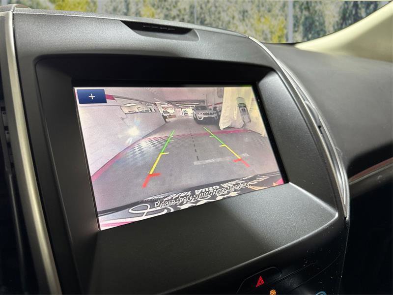 Used 2020 Ford Edge SEL image 23