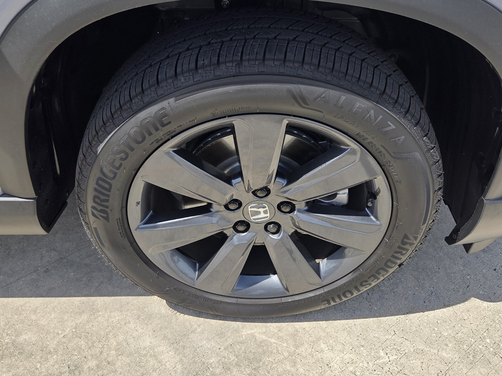 Used 2026 Honda Pilot Sport image 13