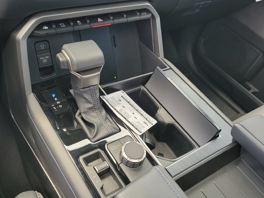 New 2026 Toyota Tundra Platinum AWD/4WD image 18