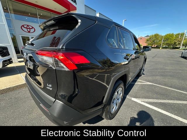 Used 2024 Toyota RAV4 LE image 10