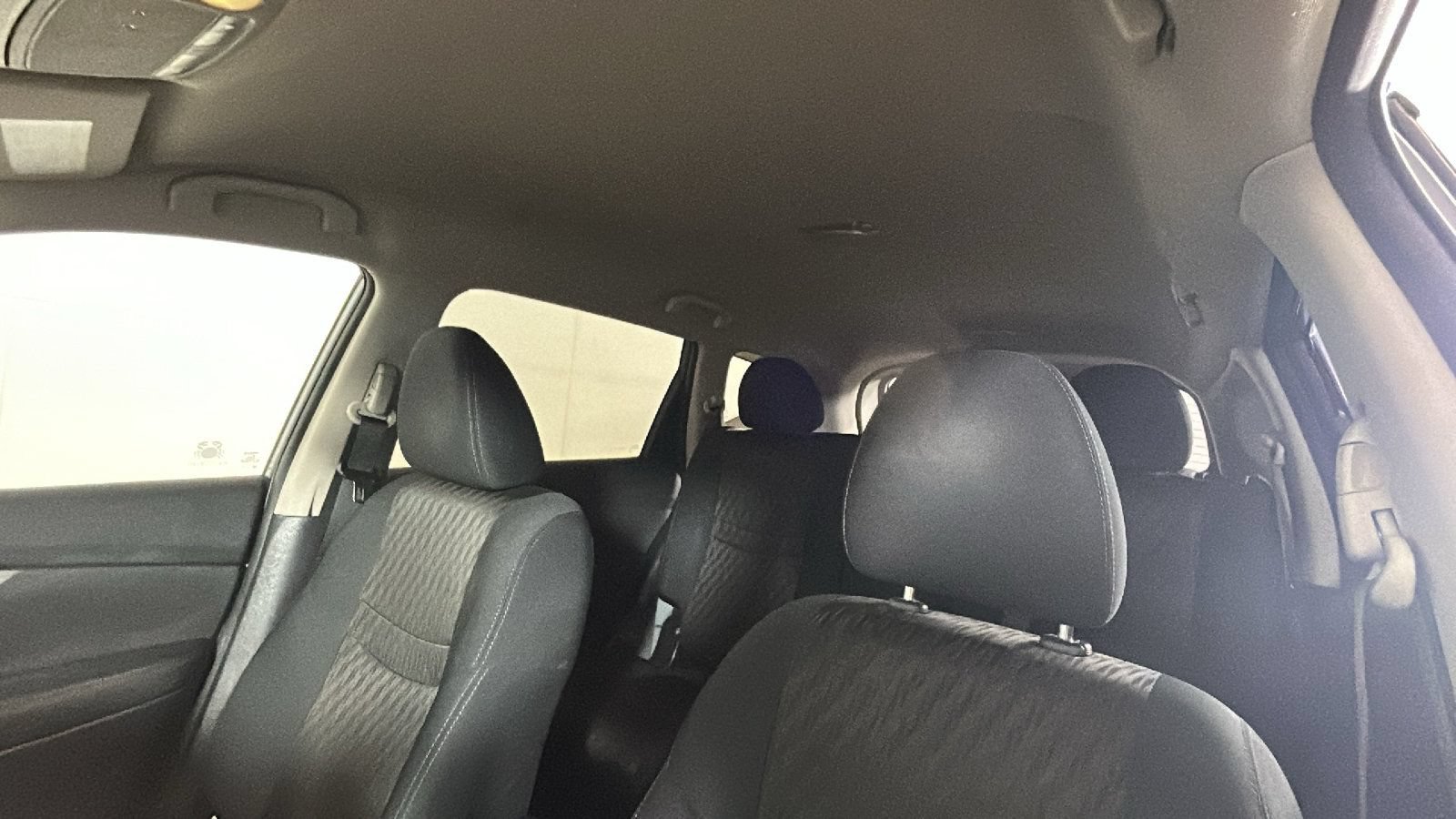 Used 2019 Nissan Rogue S FWD image 14