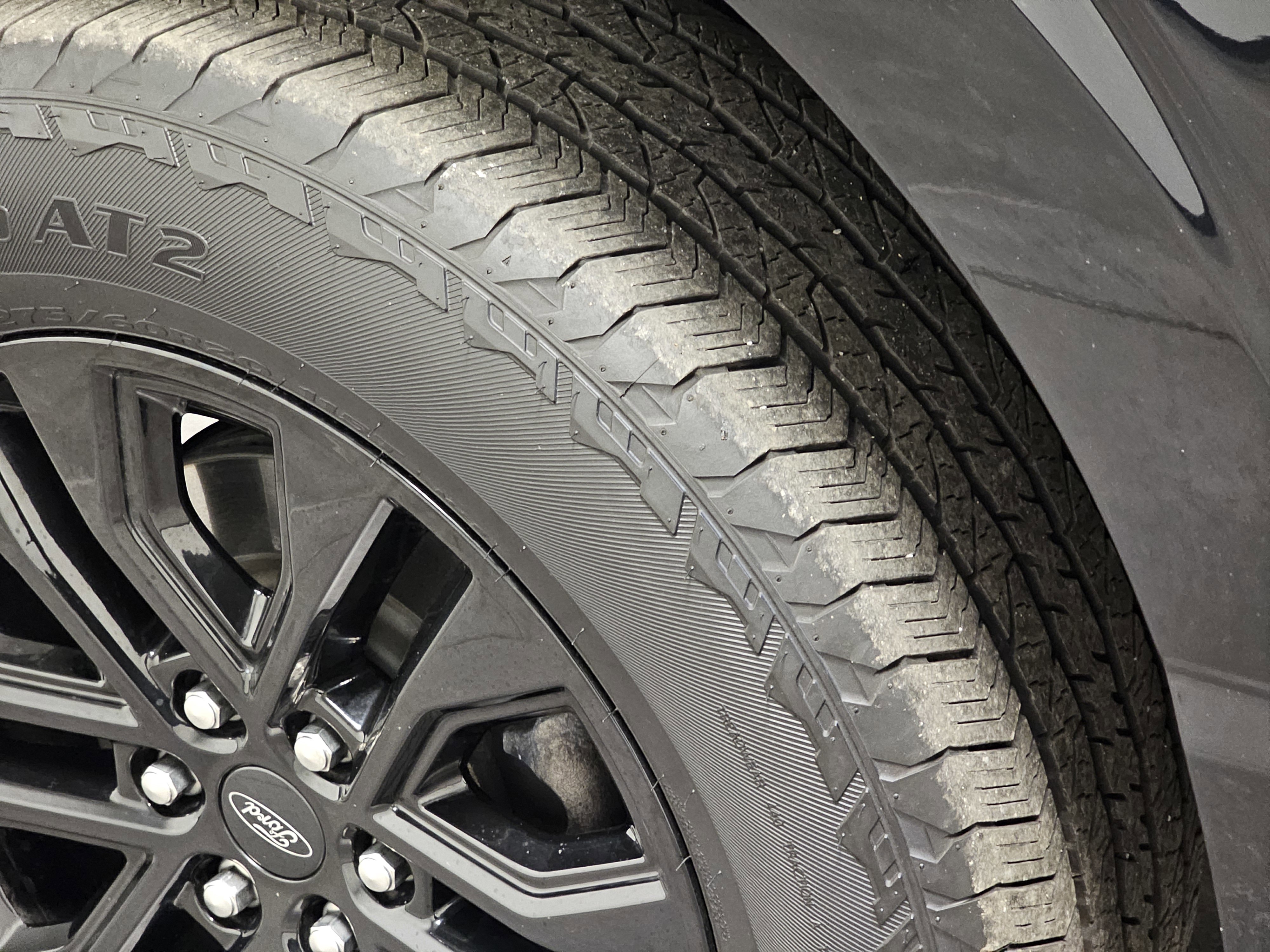 Used 2024 Ford F150 Lariat w/ FX4 Off-Road Package image 11