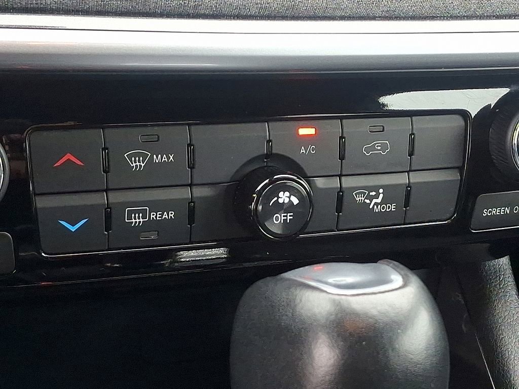 Used 2024 Jeep Compass Latitude image 15